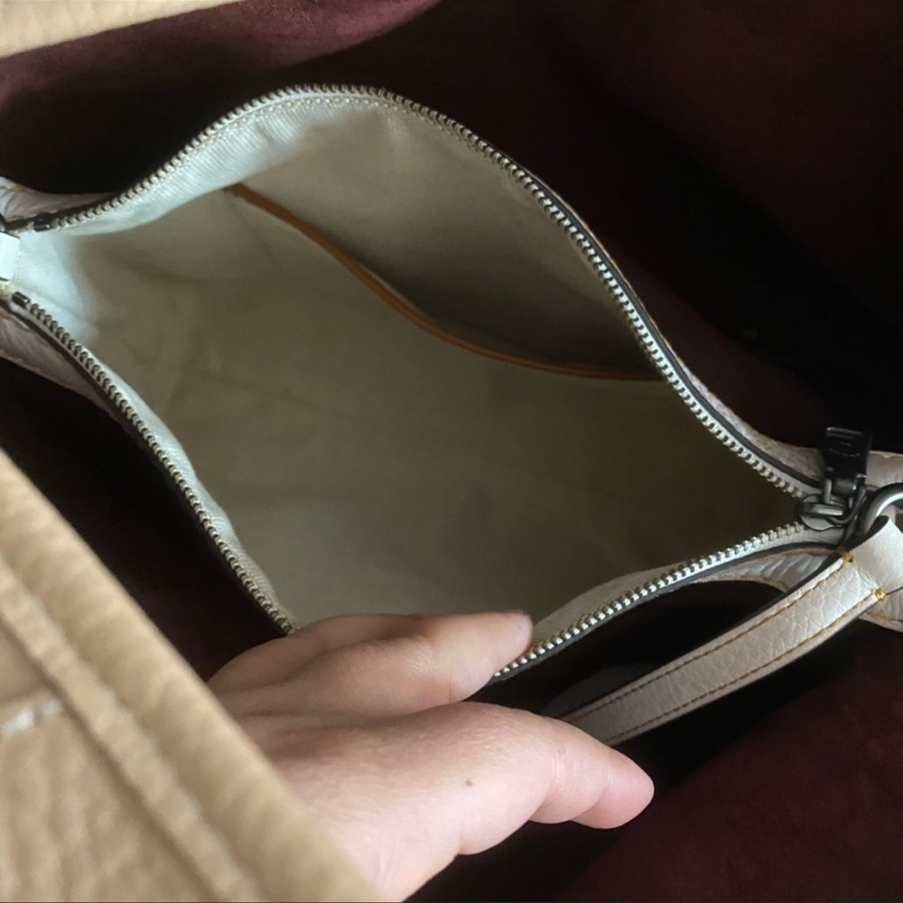 Coach Pebbled Leather Shoulder Bag in Tan with Burgundy Tag - Picture 9 of 10